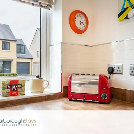 Holiday home Claremont House -