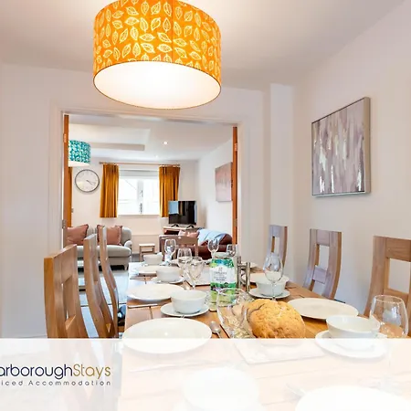 Claremont House - Holiday home Whitby