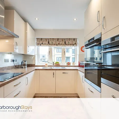 Holiday home Claremont House - Whitby
