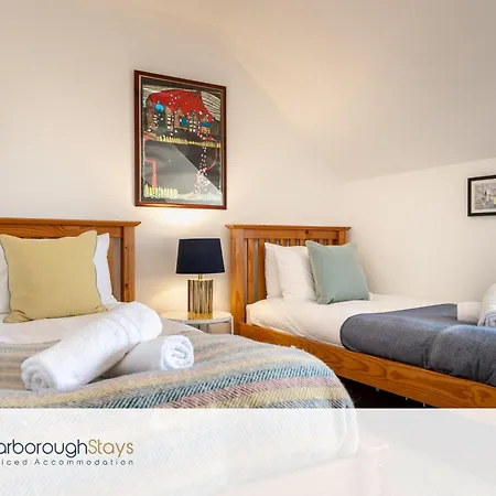 Holiday home Claremont House - *