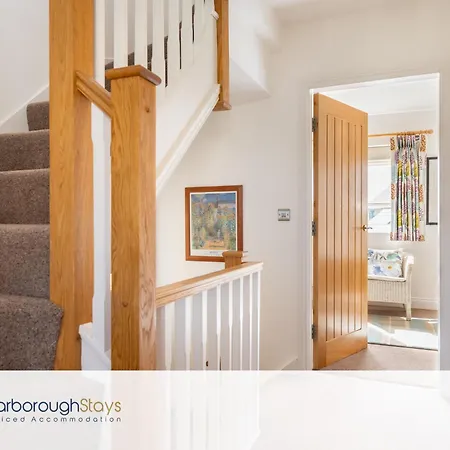 Claremont House - Holiday home *