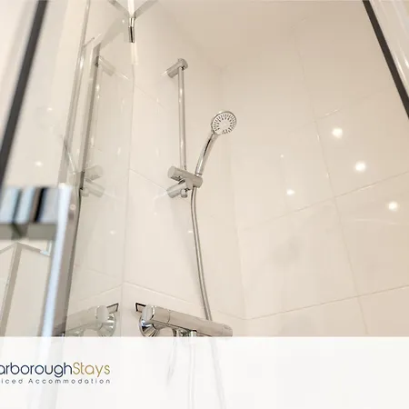 Holiday home Claremont House - *